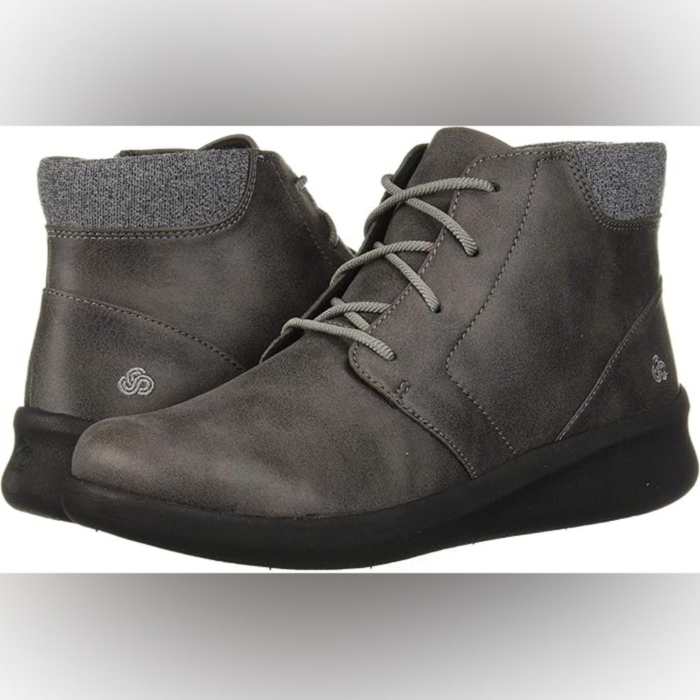 Cloudsteppers by Clarks Women's Sillian 2.0 Way Ankle Boot size 5.5 Dark Gray